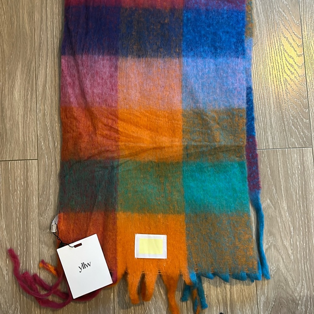 Yllw the label multicolored scarf